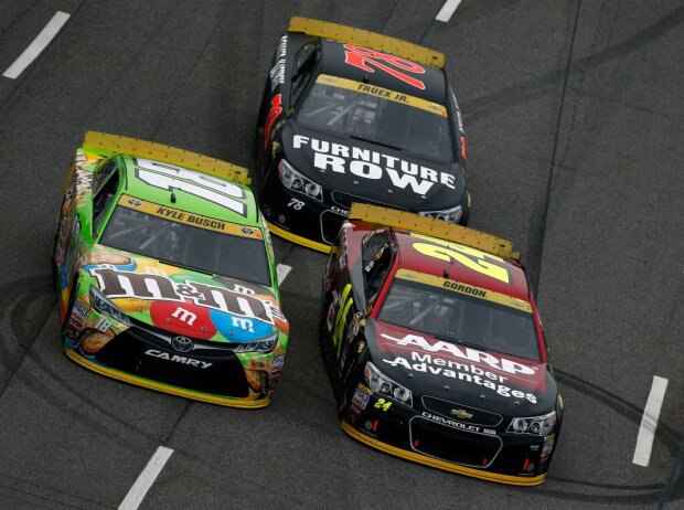 Jeff Gordon, Kyle Busch, Martin Truex Jun. Jeff Gordon, Kyle Busch, Martin Truex Jun.