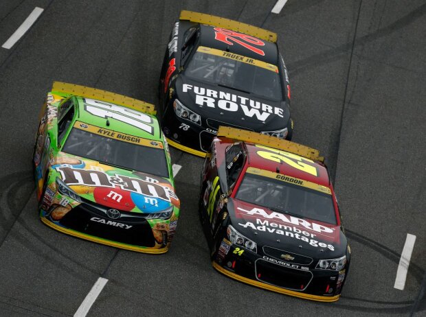 Jeff Gordon, Kyle Busch, Martin Truex Jun.