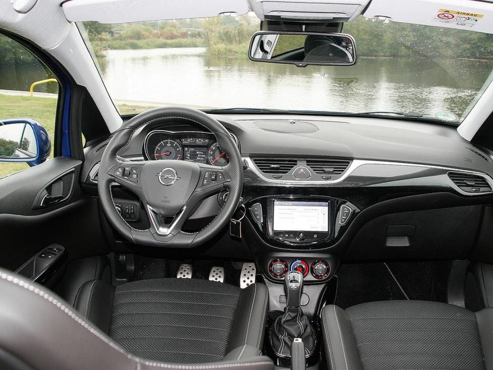 Cockpit Opel Corsa OPC