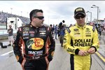 Tony Stewart (Stewart/Haas) und Matt Kenseth (Gibbs) 