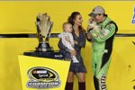 Kyle Busch (Gibbs) mit Ehefrau Samantha und Sohnemann Brexton