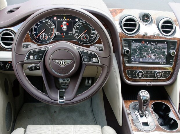 Cockpit des Bentley Bentayga