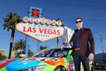 NASCAR-Champion Kyle Busch (Gibbs) posiert am Süd-Ende des Strip in Las Vegas