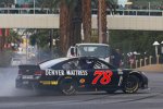 Victory Lap auf dem Strip: Donut von Martin Truex Jun. (Furniture Row)