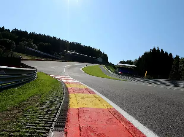 Eau Rouge Titel-Bild zur News: Eau Rouge