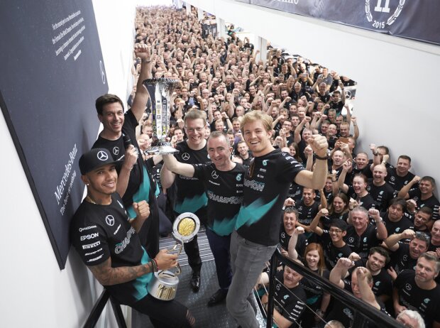 Lewis Hamilton, Nico Rosberg, Toto Wolff Lewis Hamilton, Nico Rosberg, Toto Wolff