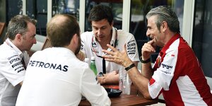 Bernie Ecclestone: Keine Gnade mit Mercedes und Ferrari