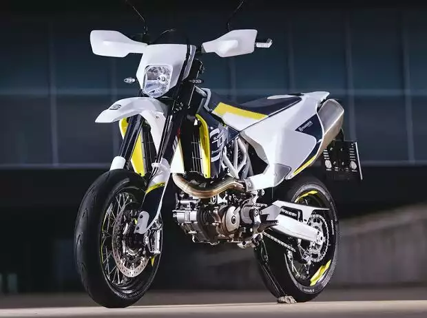 Husqvarna 701 Supermoto Titel-Bild zur News: Husqvarna 701 Supermoto