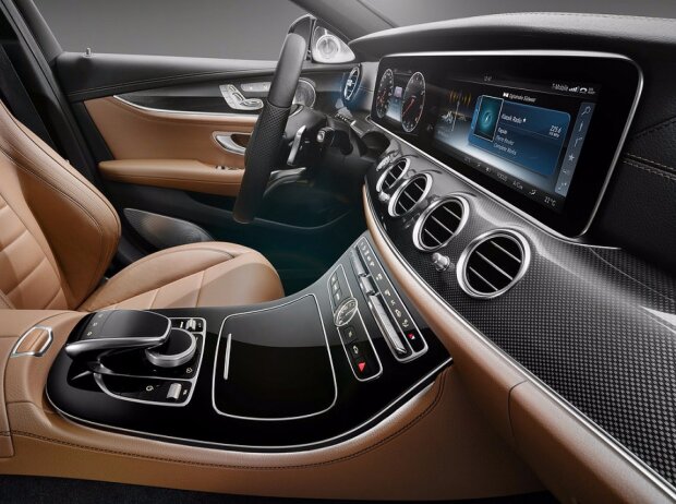 Mercedes-Benz E-Klasse Innenraum 2016