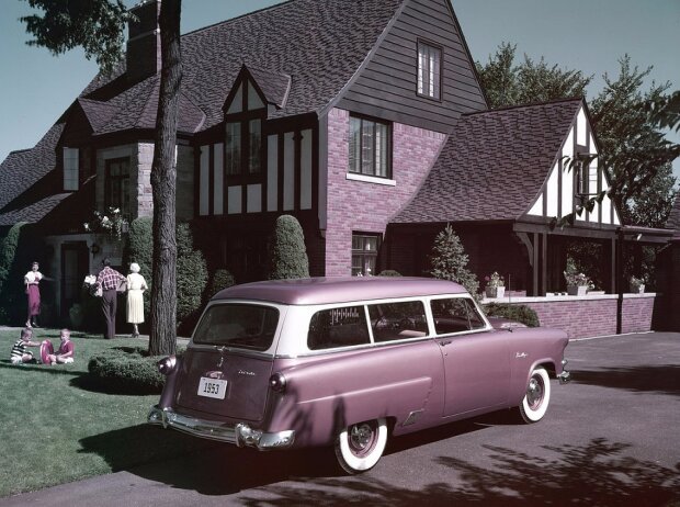 Ford Mainline Ranch Wagon (1953) Ford Mainline Ranch Wagon (1953)