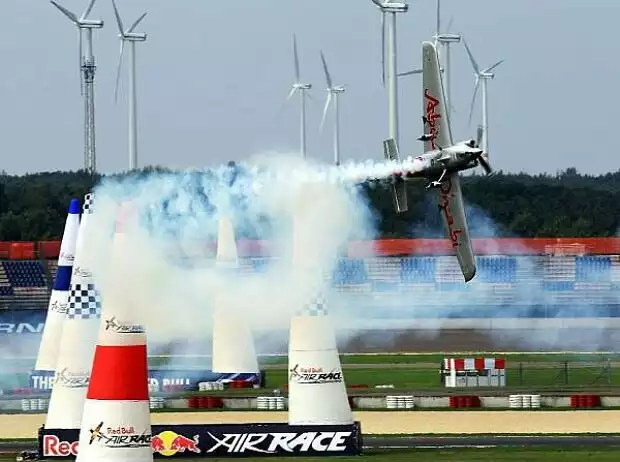 Red Bull Air-Race am Lausitzring Titel-Bild zur News: Red Bull Air-Race am Lausitzring