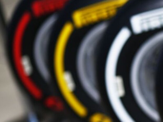 Pirelli-Reifen Supersoft, Soft, Medium Pirelli-Reifen Supersoft, Soft, Medium