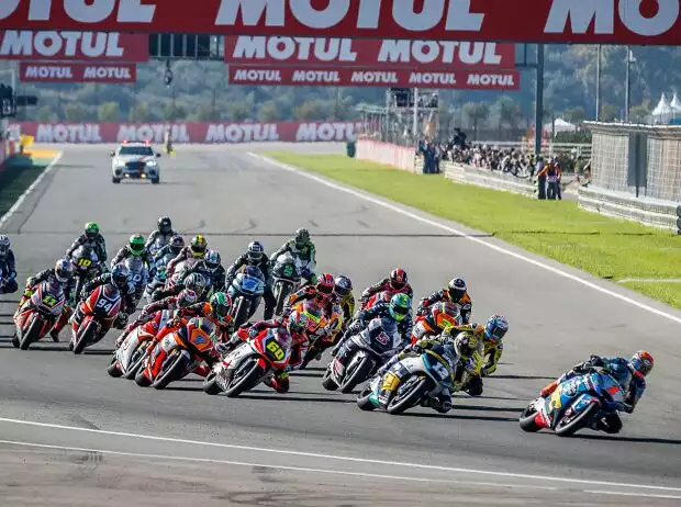 Moto2 Start Titel-Bild zur News: Moto2 Start
