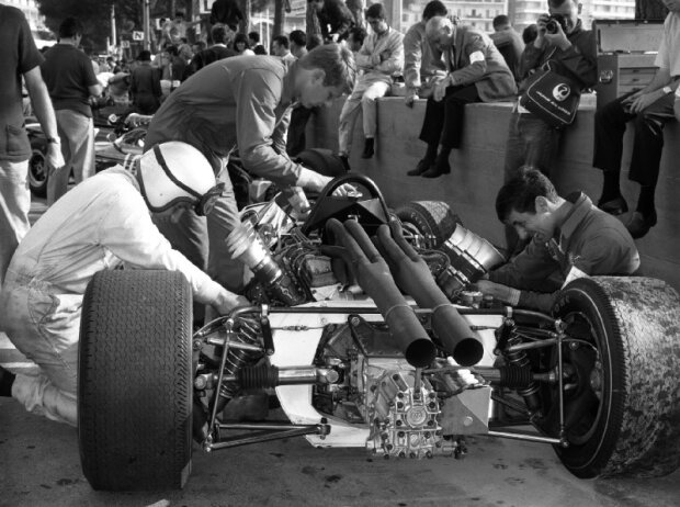 Titel-Bild zur News: McLaren 1966