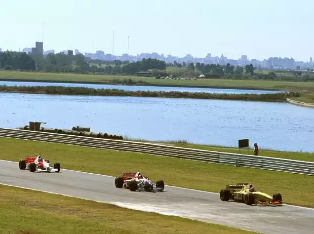 Autódromo Juan y Oscar Gálvez 1996 Titel-Bild zur News: Autódromo Juan y Oscar Gálvez 1996