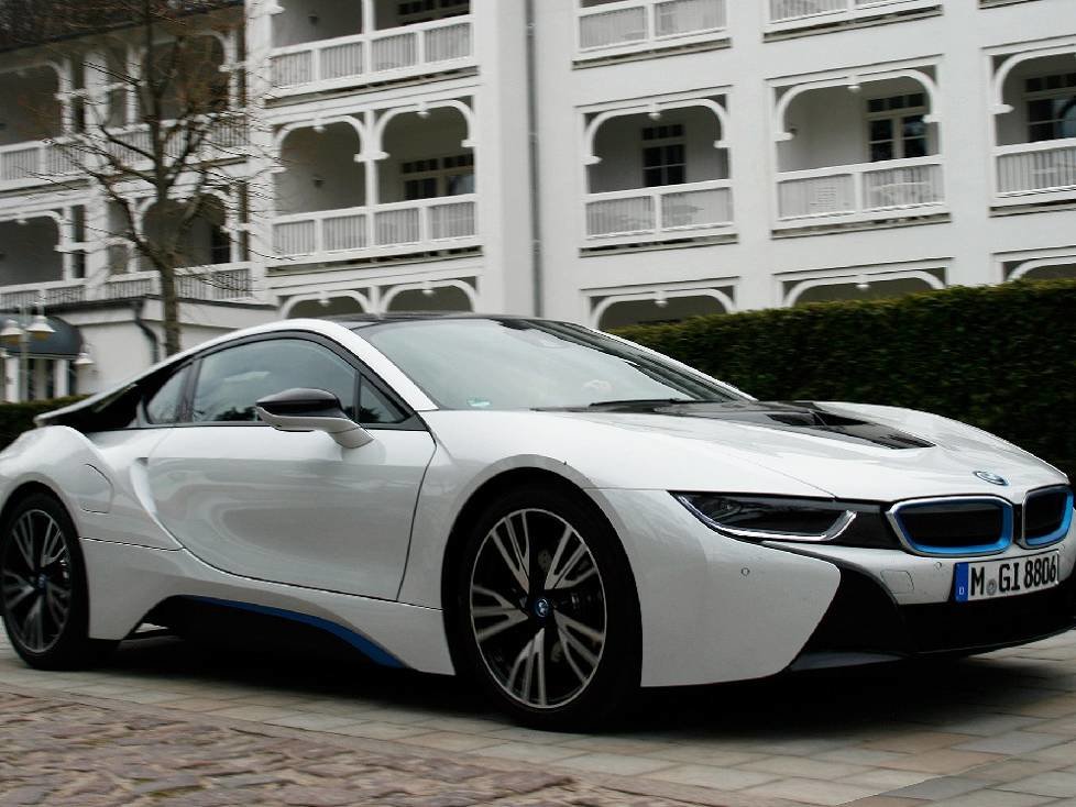 BMW i8