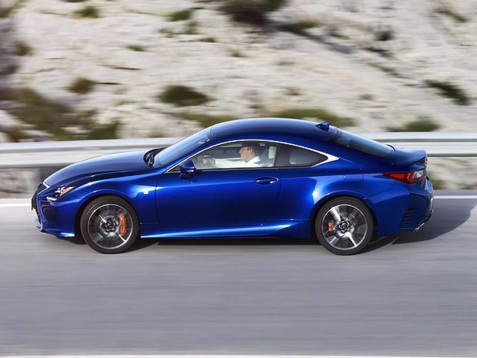 Seitenansicht des Lexus RC