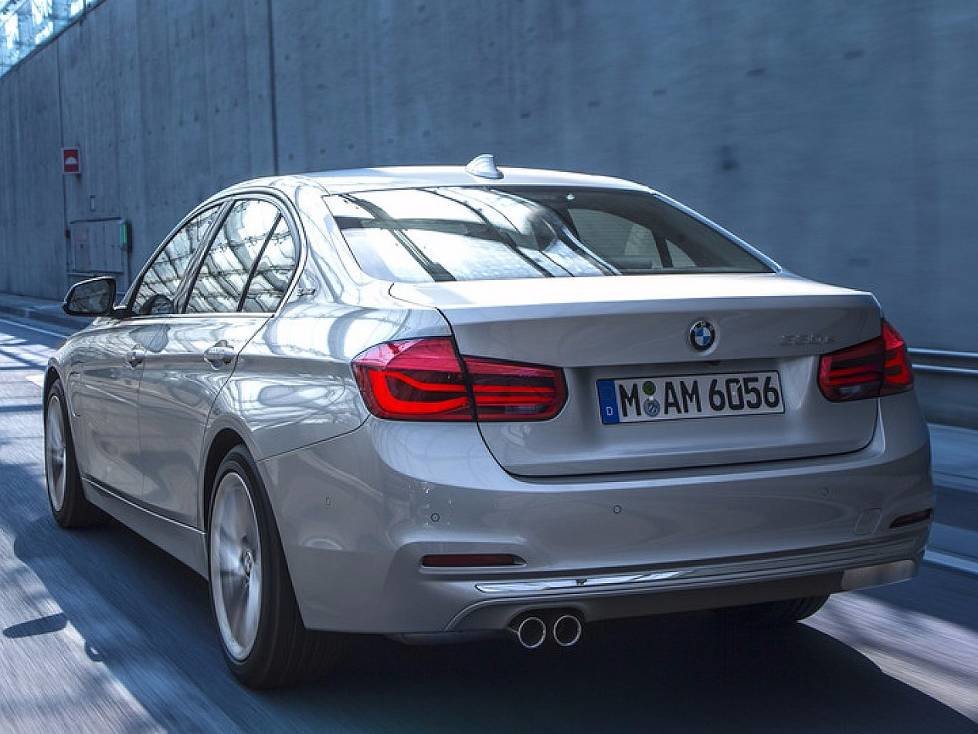 Heck des BMW 330e