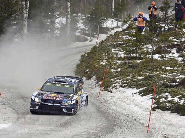 Titel-Bild zur News: Andreas Mikkelsen im Rallye-Auto