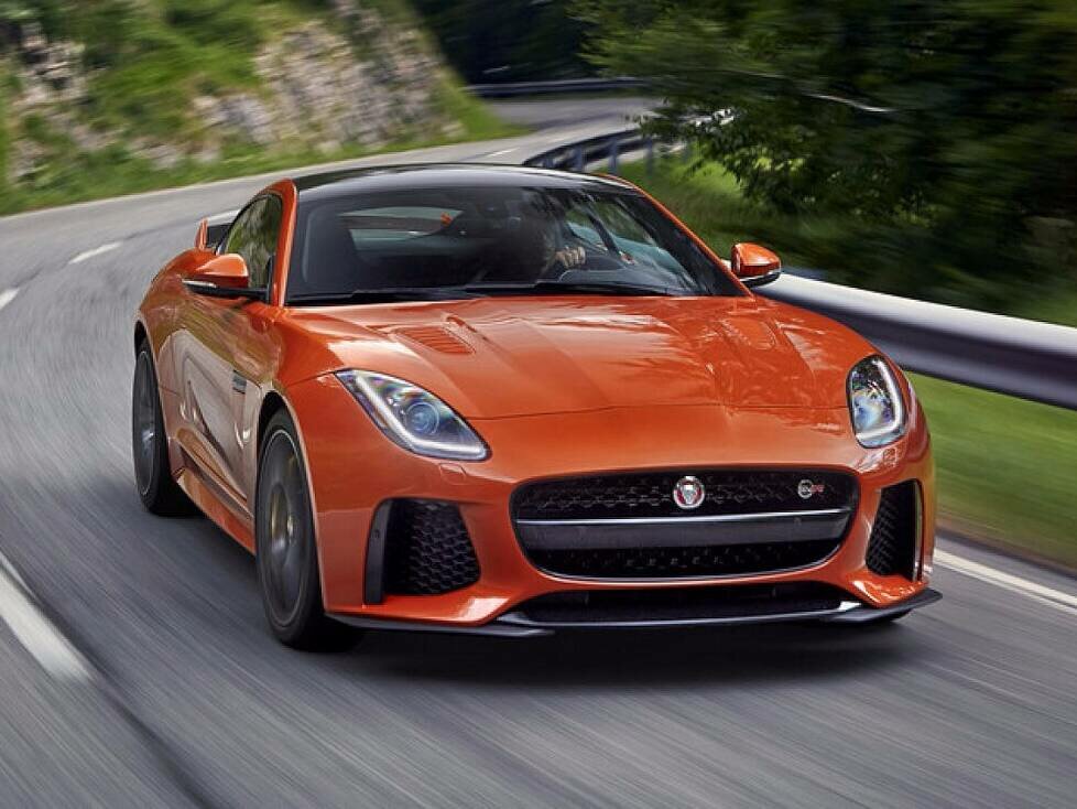 Jaguar F-Type SVR