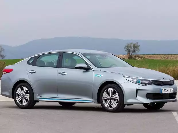 Kia Optima Plug-in Titel-Bild zur News: Kia Optima Plug-in