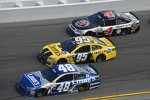 Jimmie Johnson (Hendrick), Ty Dillon (Leavine) und Kevin Harvick (Stewart/Haas) 