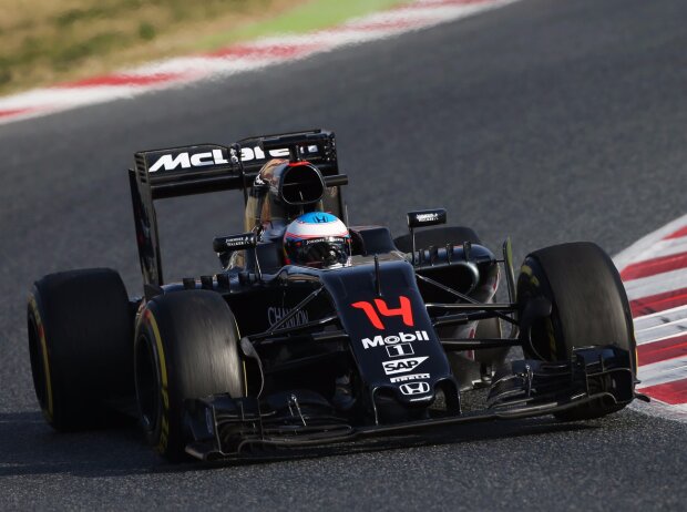 Titel-Bild zur News: Fernando Alonso im Formel-1-Auto