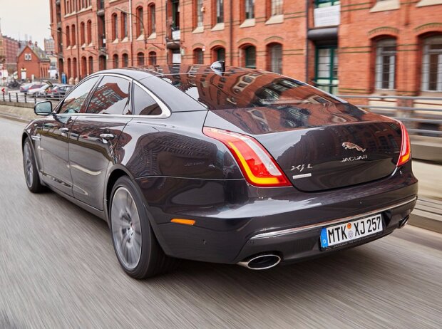 Jaguar XJ LWB 30d Autobiography 