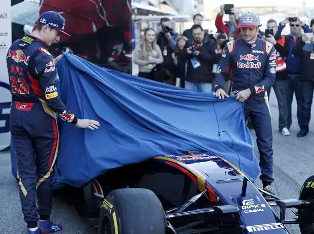 Carlos Sainz, Max Verstappen Titel-Bild zur News: Carlos Sainz, Max Verstappen