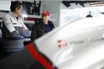 Niki Lauda (Mercedes) zu Besuch bei Günther Steiner (Haas)