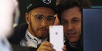 Bild zum Inhalt: Kein Snapchat: Hamilton ärgert Filmverbot im Fahrerlager