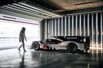 Der neue Porsche 919 Hybrid für die WEC 2016