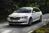 Bild zum Inhalt: "Red Dot Award" für Skoda Superb Combi