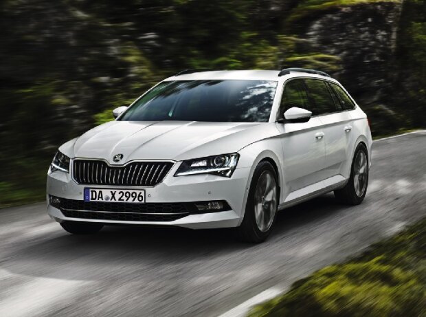 Skoda Superb 1,6 TDI Greenline. Skoda Superb 1,6 TDI Greenline.