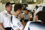 Stoffel Vandoorne (McLaren) und Eric Boullier 