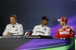 Nico Rosberg (Mercedes), Lewis Hamilton (Mercedes) und Sebastian Vettel (Ferrari) 