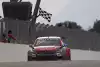 Bild zum Inhalt: WTCC Le Castellet: Jose-Maria Lopez rettet den Sieg ins Ziel