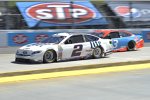 Brad Keselowski (Penske) und Aric Almirola (Petty) 