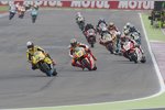 Alex Rins vor Lorenzo Baldassarri 