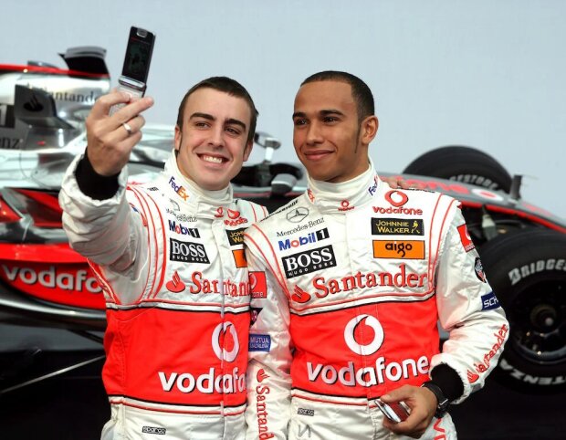 Lewis Hamilton Fernando Alonso McLaren McLaren Honda F1 F1 ~Lewis Hamilton und Fernando Alonso (damals McLaren)~ Lewis Hamilton Fernando Alonso McLaren McLaren Honda F1 F1 ~Lewis Hamilton und Fernando Alonso (damals McLaren)~