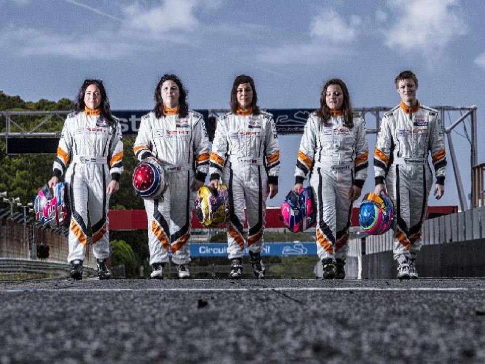 Edina Bús, Adrina Gugger, Amalia Vinyes, Lucile Cypriano, Marie Baus-Coppens - Die Frauen des SEAT Leon Eurocup 2015