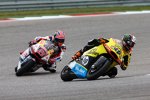 Alex Rins vor Sam Lowes 