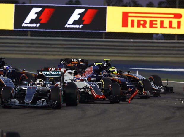 Romain Grosjean, Carlos Sainz, Sergio Perez Romain Grosjean, Carlos Sainz, Sergio Perez