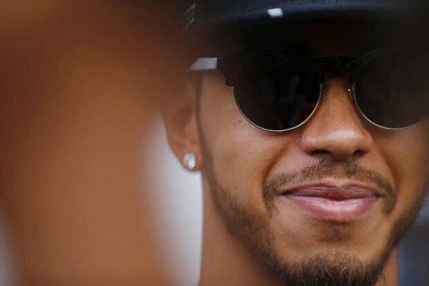 Lewis Hamilton Mercedes Mercedes AMG Petronas Formula One Team F1 ~Lewis Hamilton (Mercedes) ~ 