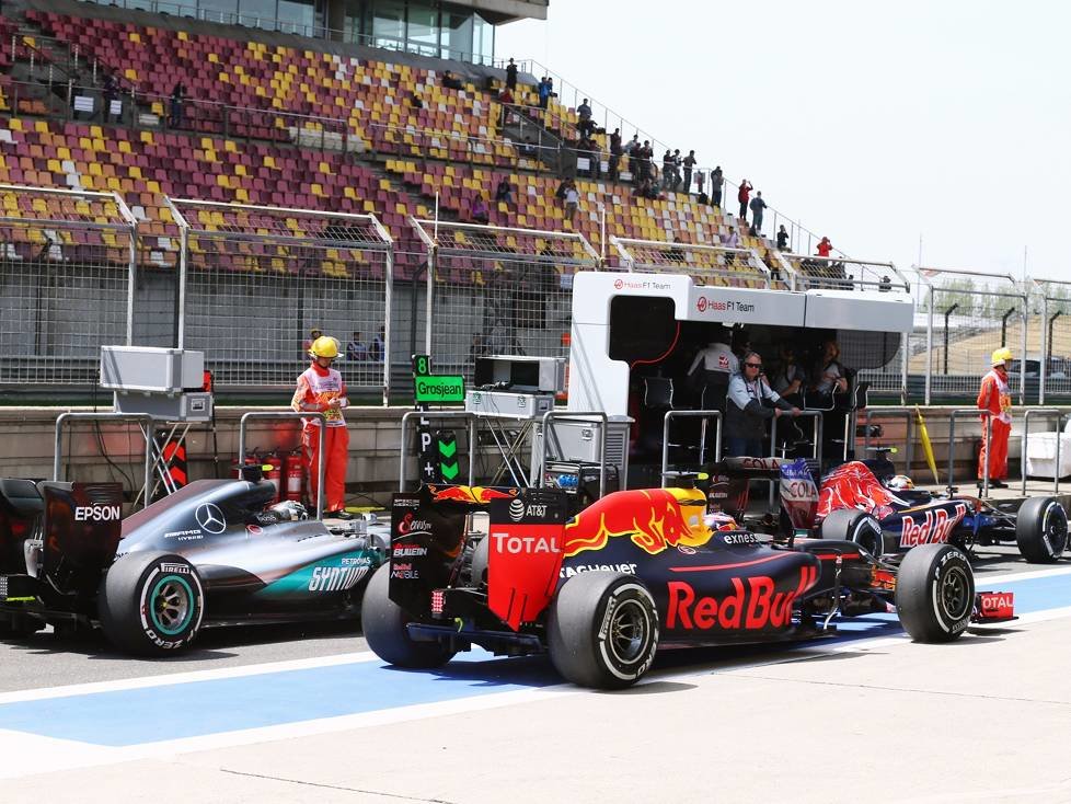 Daniil Kwjat, Nico Rosberg