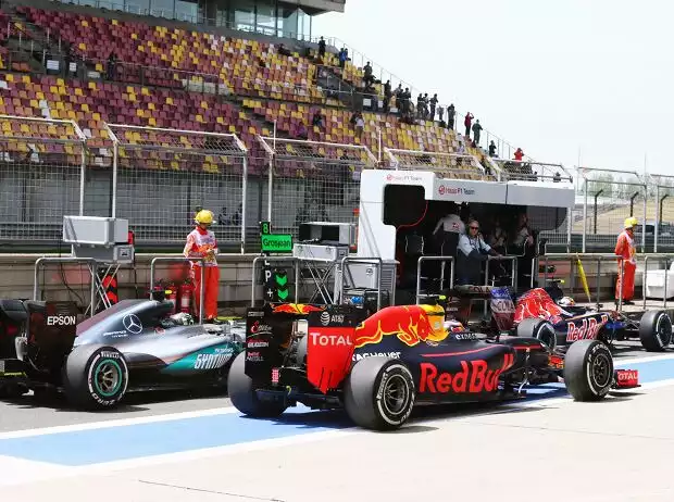 Titel-Bild zur News: Daniil Kwjat, Nico Rosberg