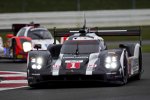 Timo Bernhard (Porsche) und Mark Webber (Porsche) 