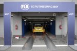 Lada bei der Technischen Abnahme