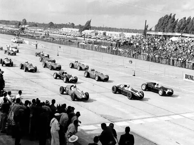 Start in Sebring 1959 Titel-Bild zur News: Start in Sebring 1959