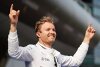 Bild zum Inhalt: Nico Rosberg in China: "Er fährt wie ein kleiner Gott"